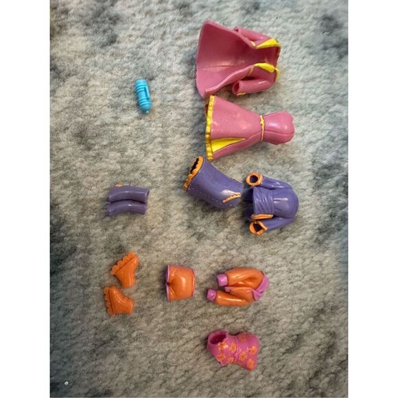 Vintage Polly Pocket Car with Dolls and accessories - Picture 14 of 14